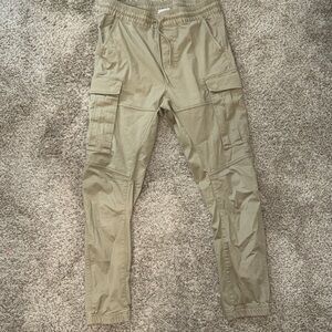 H&M men’s slim fit cargo joggers